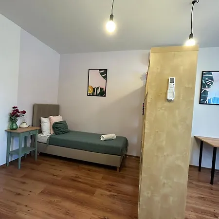 Tuterra Ii Apartament *